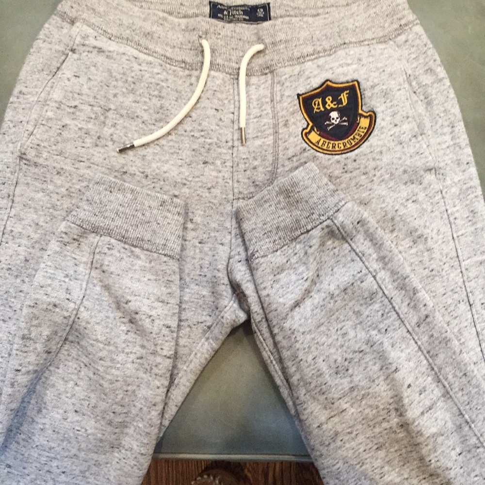 Abercrombie XS joggers men’s